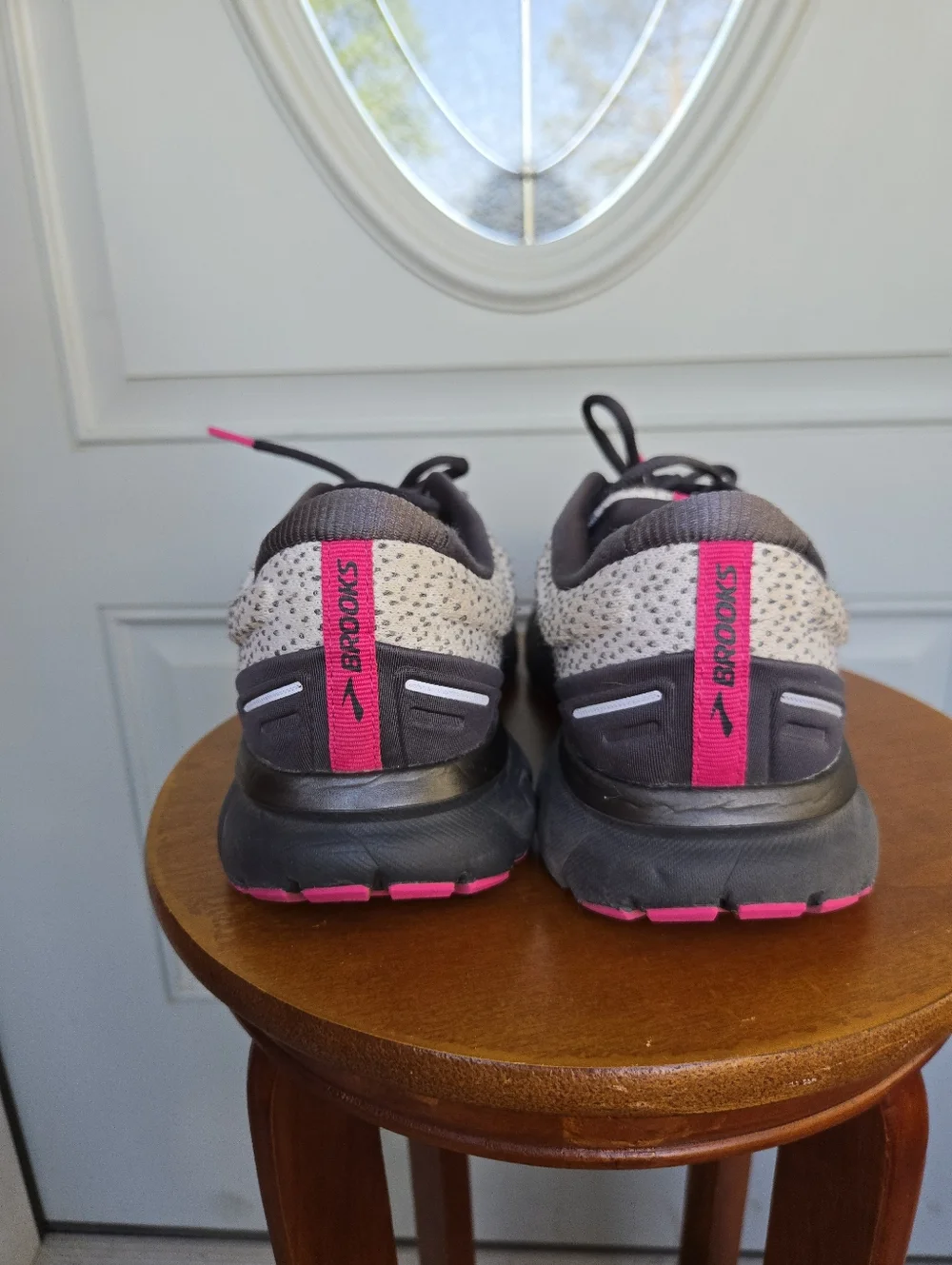Brooks Trace Sneakers